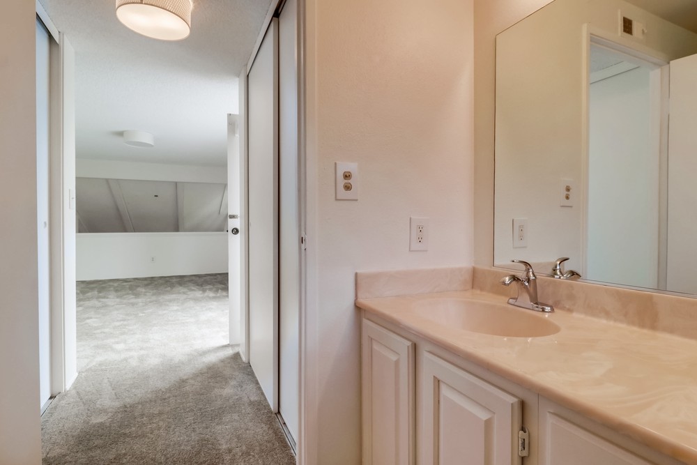 Virtual tour photo 33 of 59 for 4766 Redbrook Ct