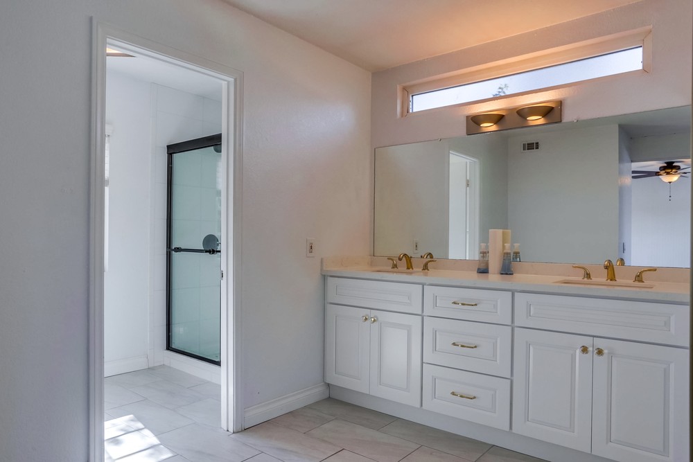 Virtual tour photo 23 of 40 for 4767 Ingulf St