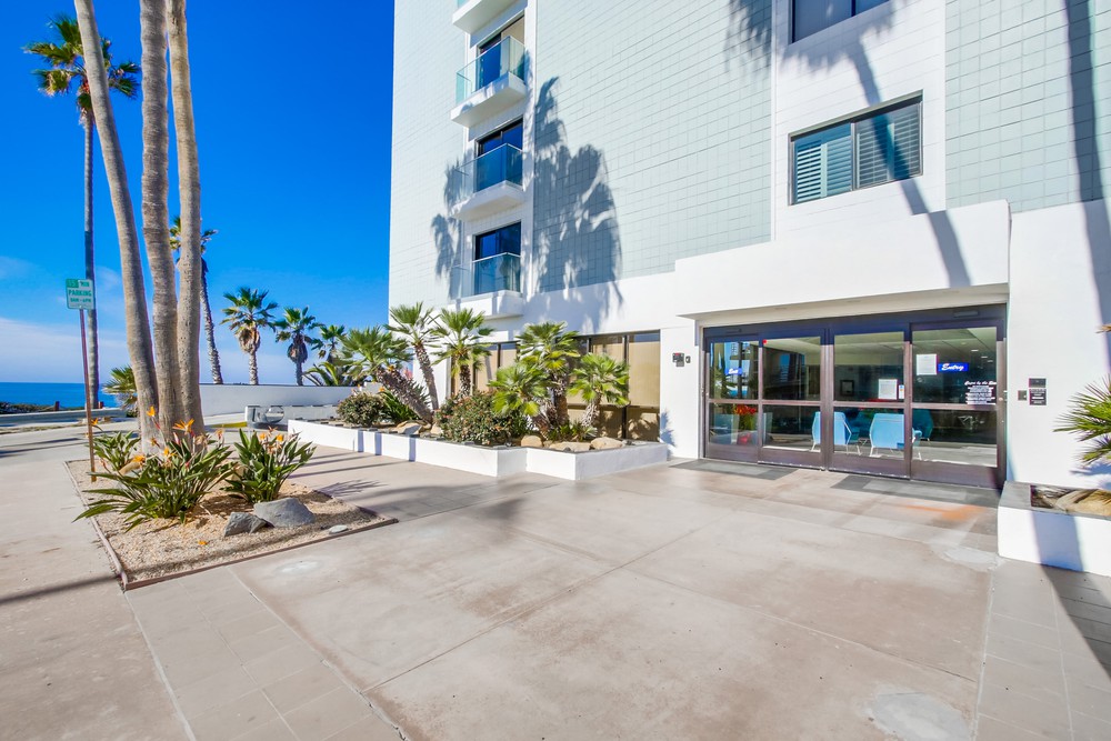 Virtual tour photo 4 of 43 for 4767 Ocean Blvd
