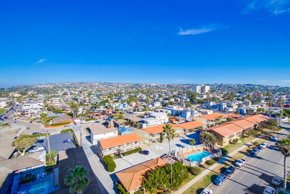 Virtual tour photo 12 of 43 for 4767 Ocean Blvd