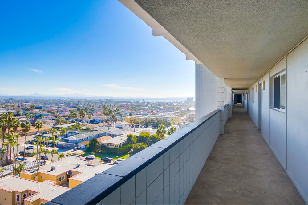 Virtual tour photo 13 of 43 for 4767 Ocean Blvd