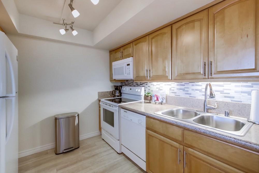 Virtual tour photo 21 of 43 for 4767 Ocean Blvd