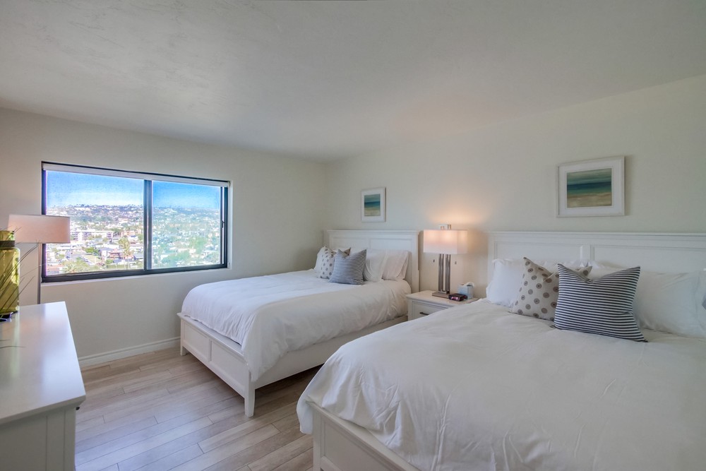 Virtual tour photo 25 of 43 for 4767 Ocean Blvd