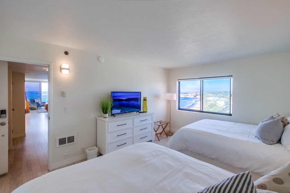 Virtual tour photo 26 of 43 for 4767 Ocean Blvd