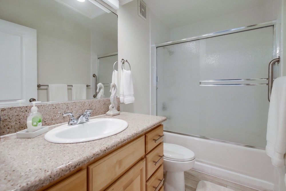 Virtual tour photo 29 of 43 for 4767 Ocean Blvd