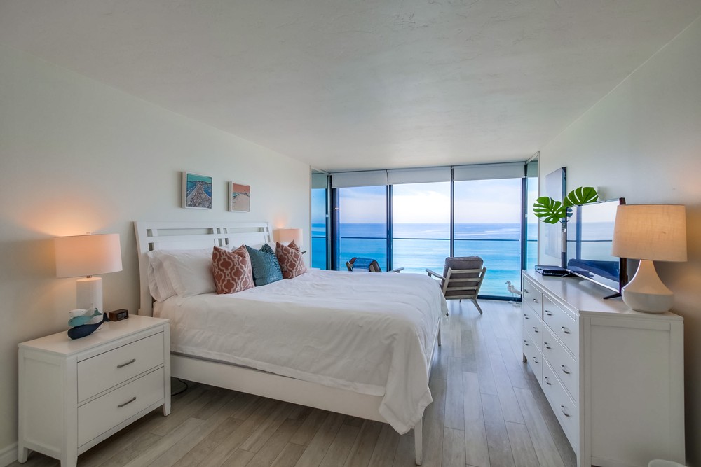 Virtual tour photo 30 of 43 for 4767 Ocean Blvd