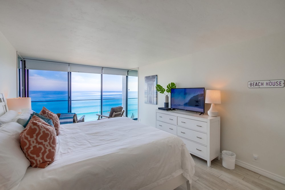 Virtual tour photo 31 of 43 for 4767 Ocean Blvd