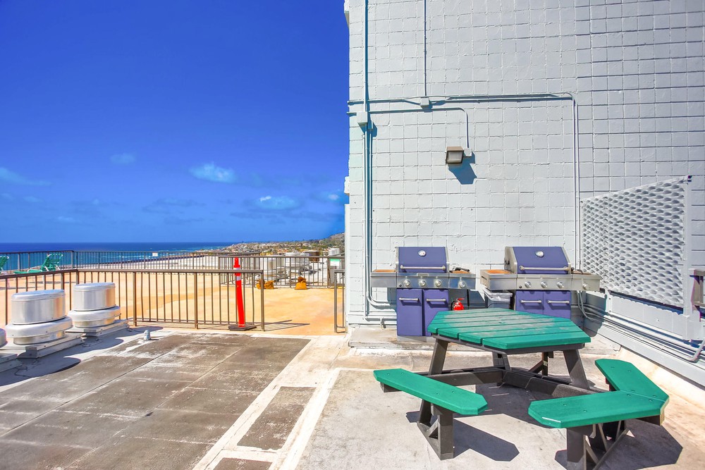 Virtual tour photo 40 of 43 for 4767 Ocean Blvd