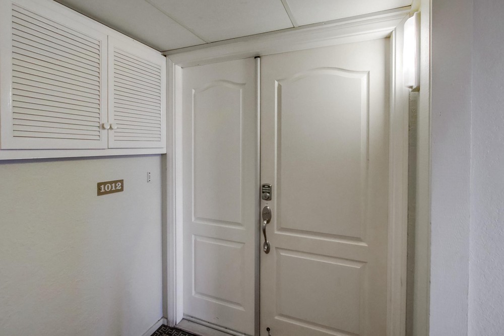 Virtual tour photo 15 of 59 for 4767 Ocean Blvd