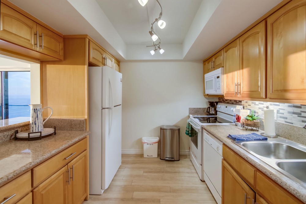 Virtual tour photo 30 of 59 for 4767 Ocean Blvd