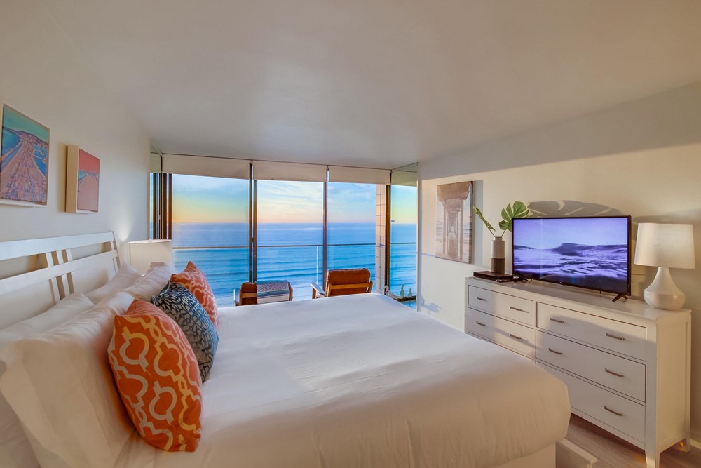 Virtual tour photo 36 of 59 for 4767 Ocean Blvd