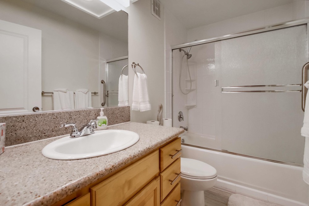 Virtual tour photo 39 of 59 for 4767 Ocean Blvd