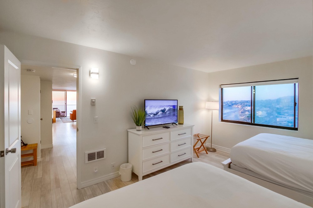 Virtual tour photo 41 of 59 for 4767 Ocean Blvd