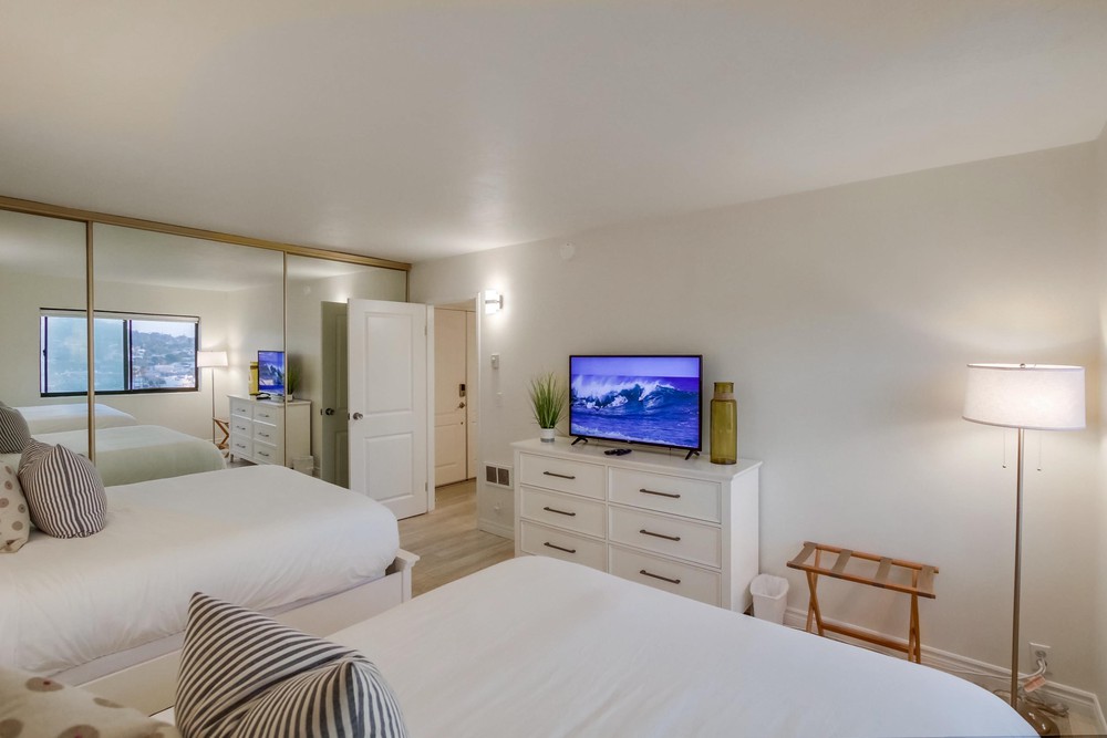 Virtual tour photo 43 of 59 for 4767 Ocean Blvd