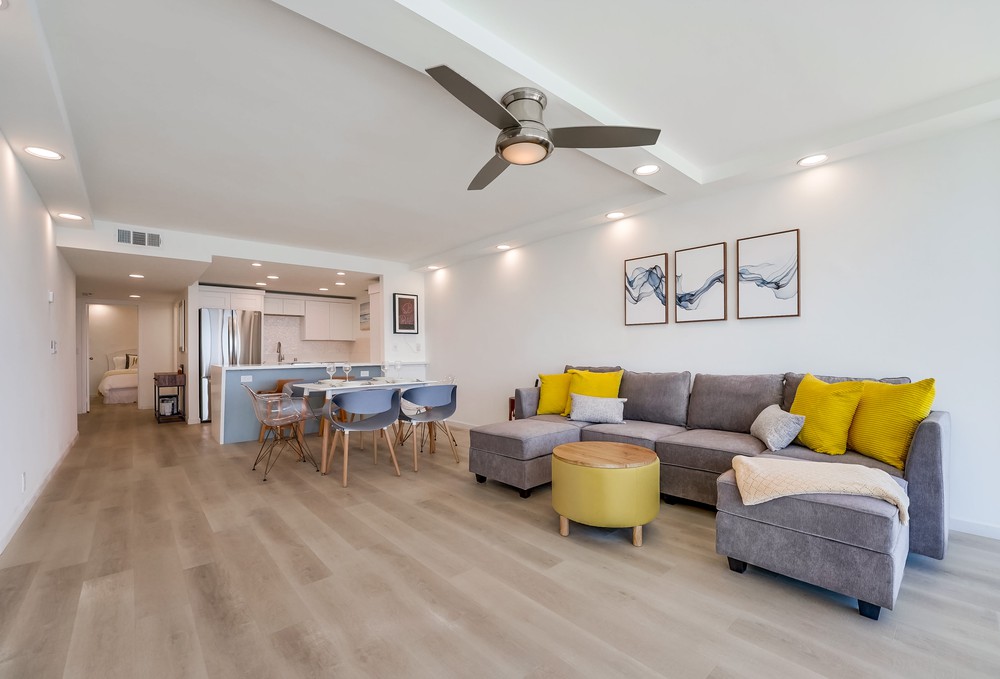 Virtual tour photo 17 of 34 for 4767 Ocean Blvd