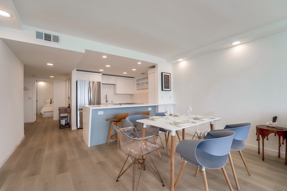 Virtual tour photo 20 of 34 for 4767 Ocean Blvd