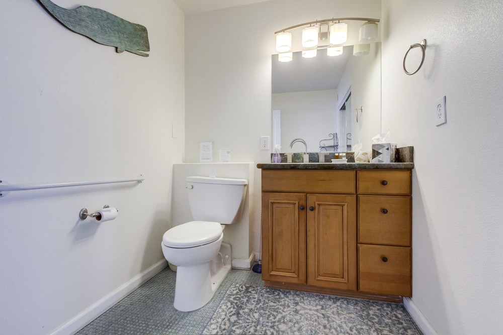 Virtual tour photo 23 of 45 for 4767 Ocean Blvd