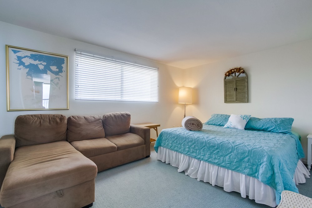Virtual tour photo 24 of 45 for 4767 Ocean Blvd