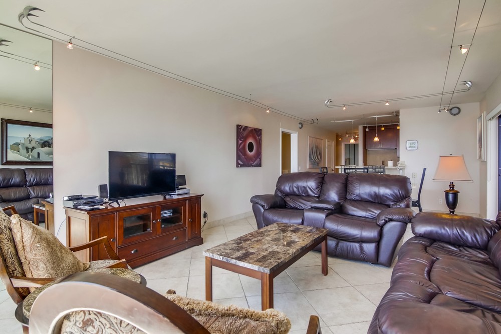 Virtual tour photo 17 of 40 for 4767 Ocean Blvd #201