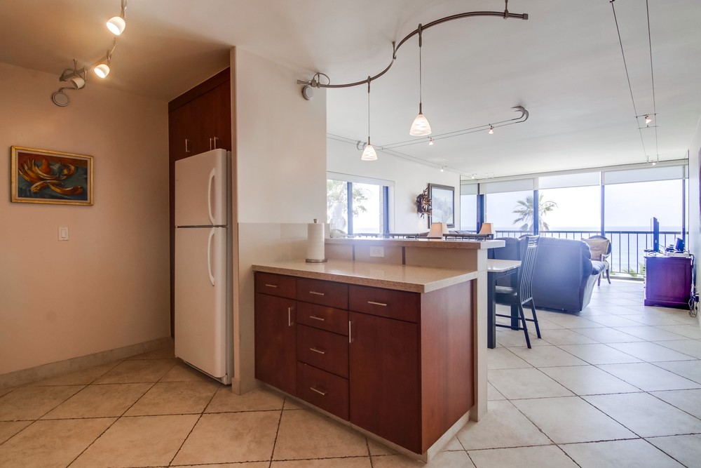 Virtual tour photo 20 of 40 for 4767 Ocean Blvd #201