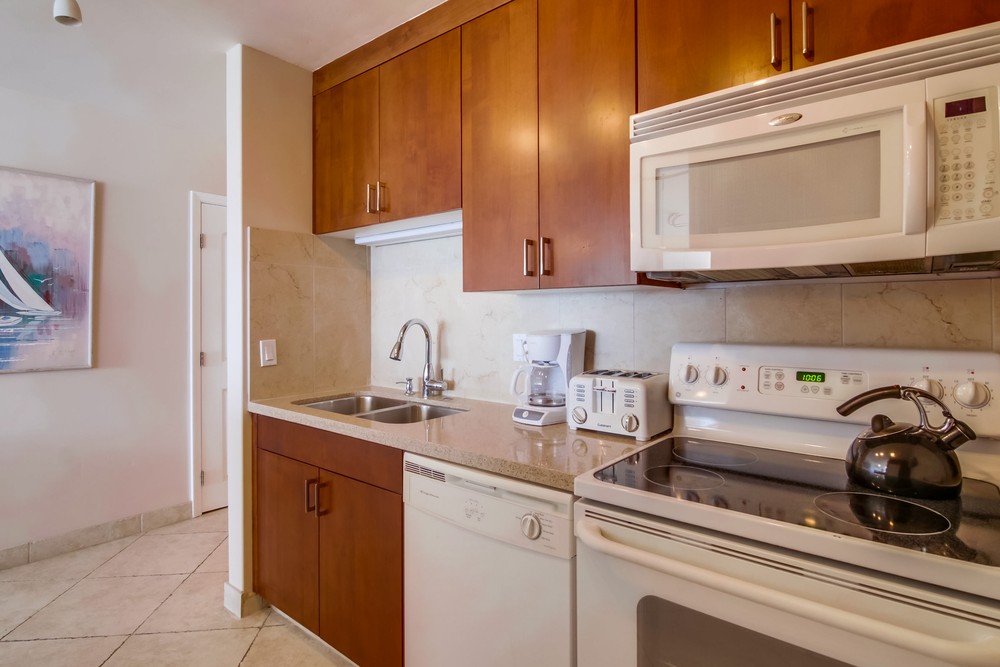 Virtual tour photo 23 of 40 for 4767 Ocean Blvd #201