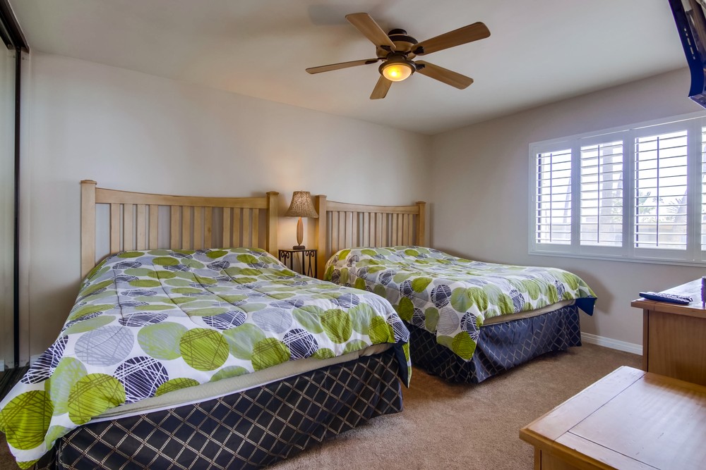 Virtual tour photo 30 of 40 for 4767 Ocean Blvd #201