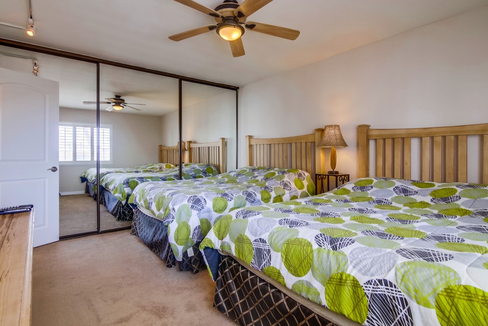 Virtual tour photo 31 of 40 for 4767 Ocean Blvd #201