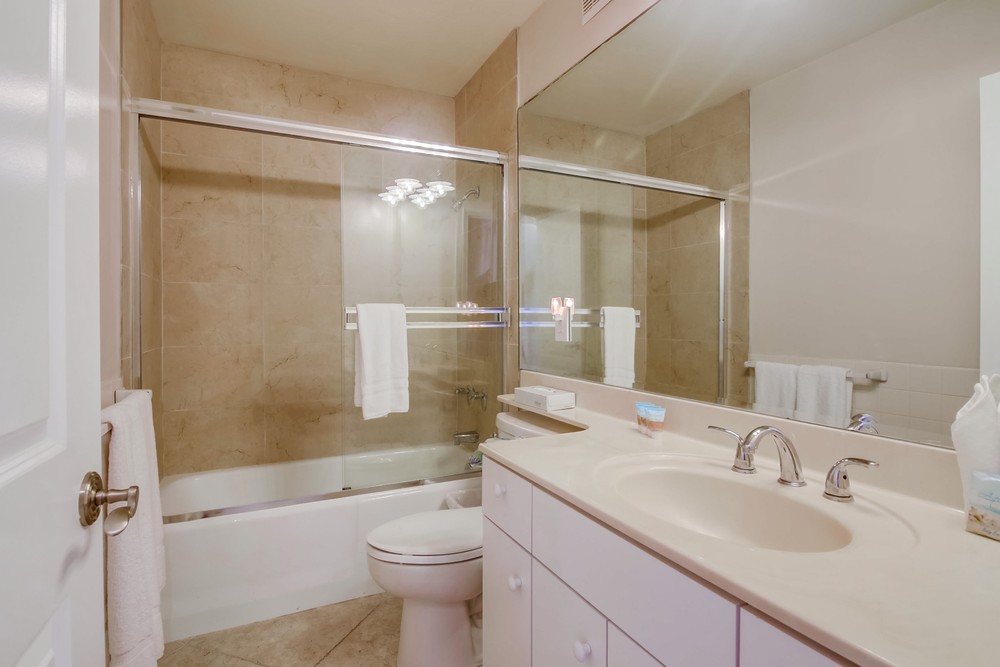 Virtual tour photo 33 of 40 for 4767 Ocean Blvd #201