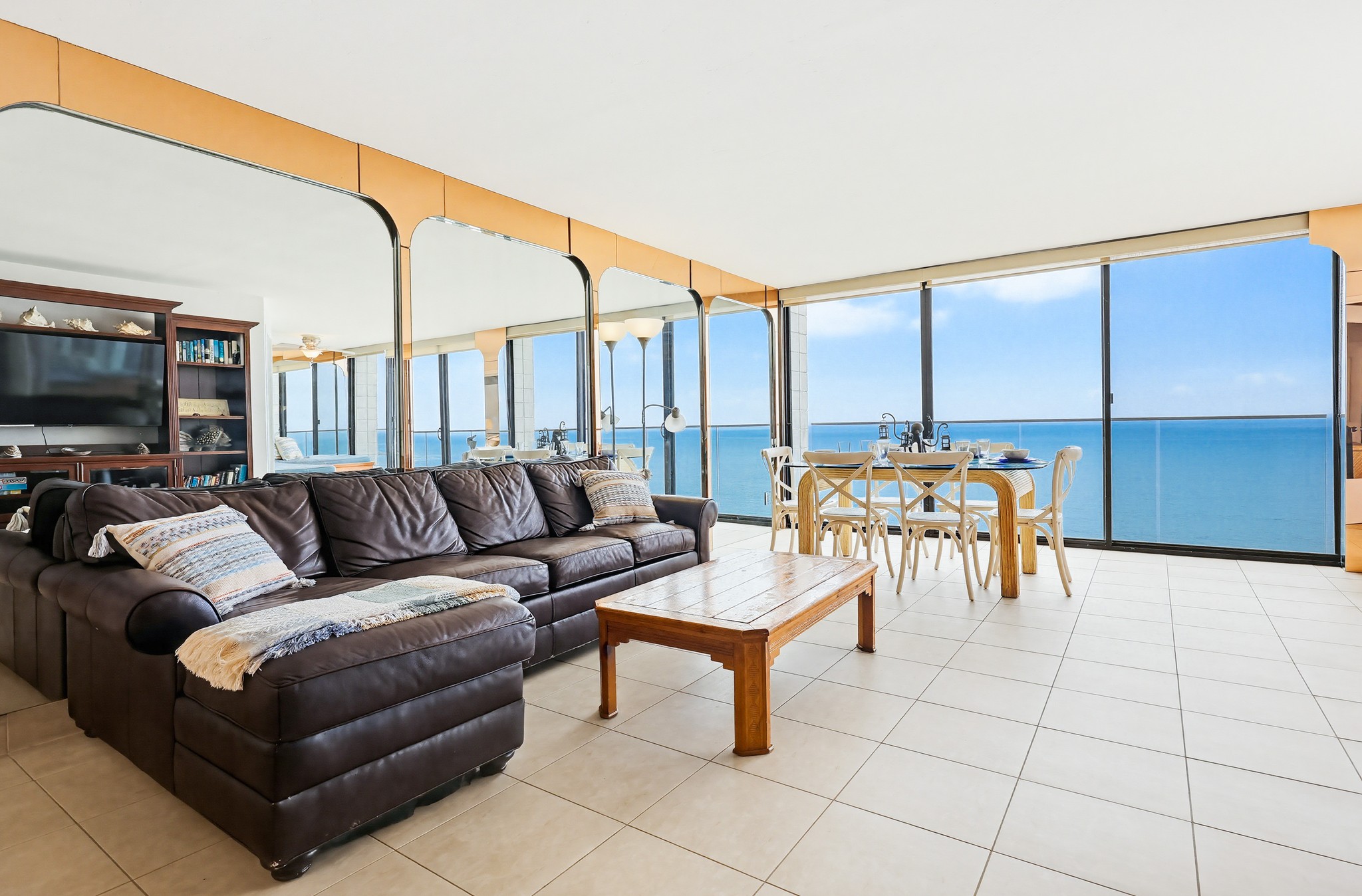 Virtual tour photo 7 of 96 for 4767 Ocean Blvd
