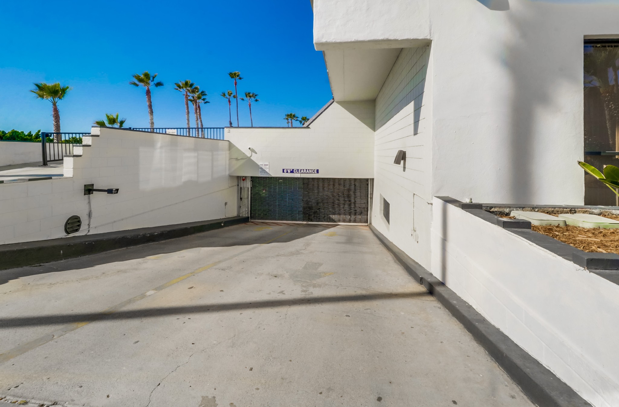Virtual tour photo 84 of 96 for 4767 Ocean Blvd