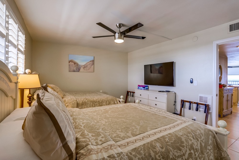 Virtual tour photo 17 of 26 for 4767 Ocean Blvd