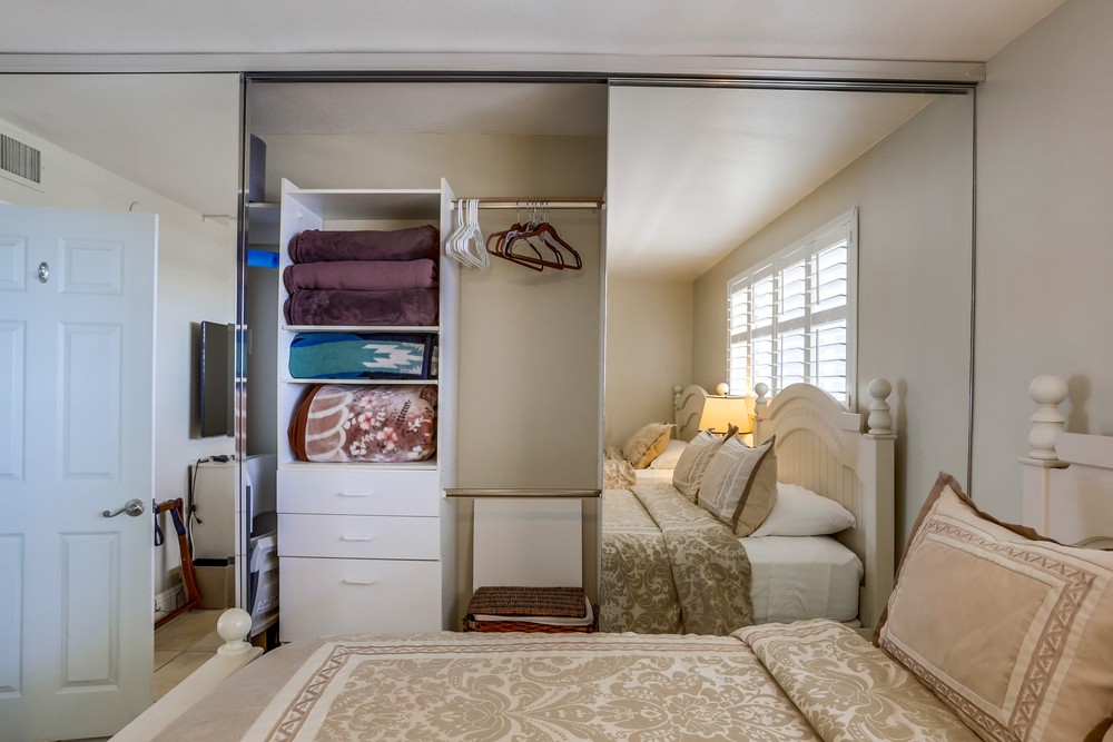 Virtual tour photo 18 of 26 for 4767 Ocean Blvd