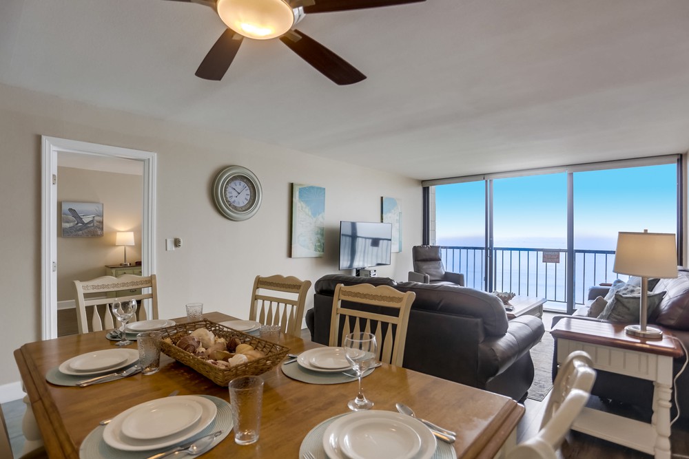 Virtual tour photo 9 of 51 for 4767 Ocean Blvd