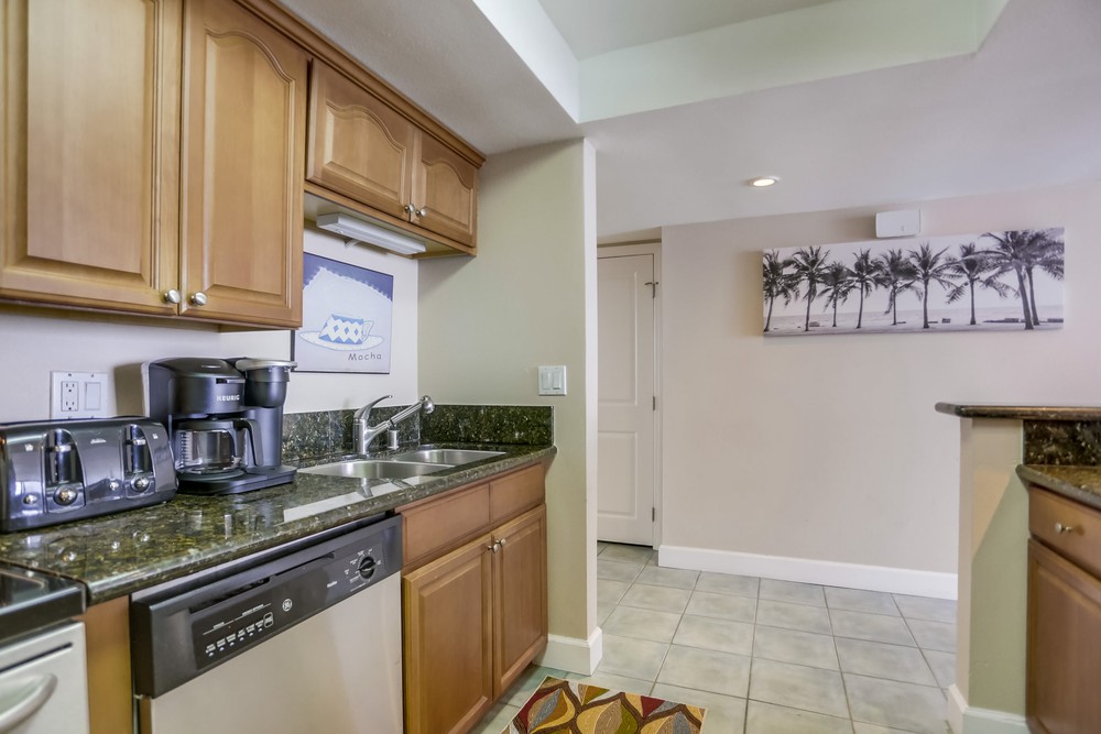 Virtual tour photo 14 of 51 for 4767 Ocean Blvd