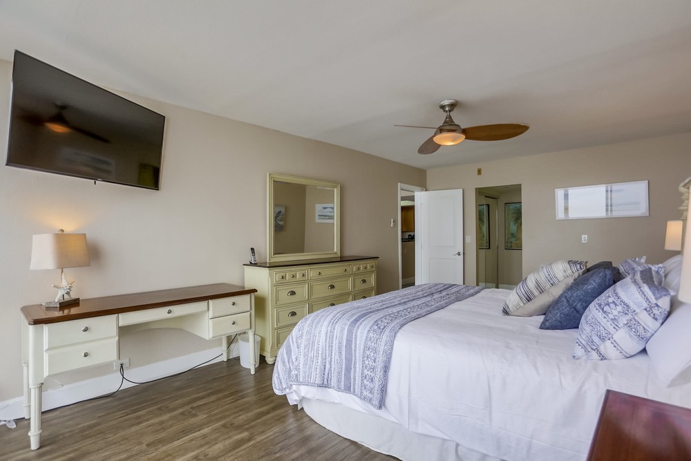 Virtual tour photo 24 of 51 for 4767 Ocean Blvd