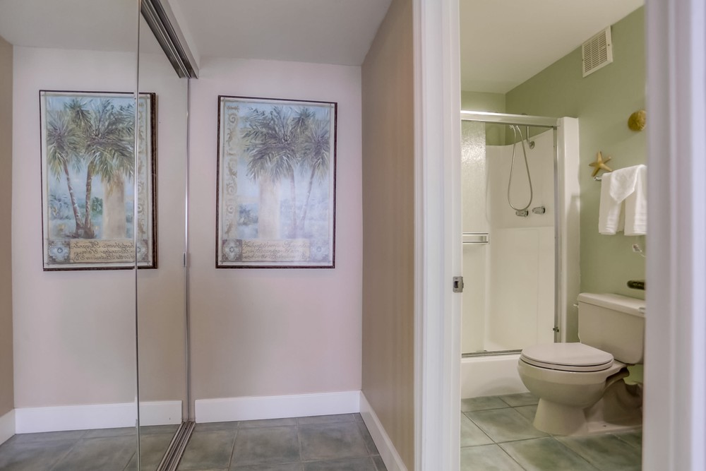 Virtual tour photo 25 of 51 for 4767 Ocean Blvd