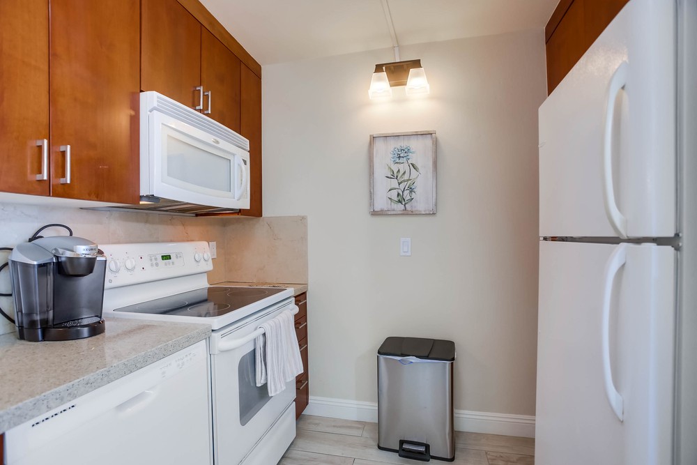 Virtual tour photo 20 of 47 for 4767 Ocean Blvd