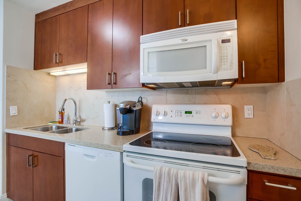 Virtual tour photo 21 of 47 for 4767 Ocean Blvd
