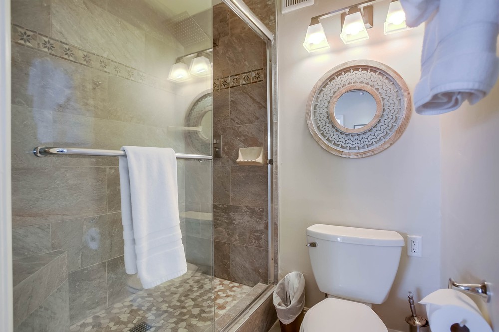 Virtual tour photo 33 of 47 for 4767 Ocean Blvd