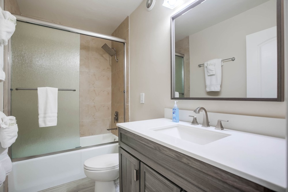 Virtual tour photo 38 of 47 for 4767 Ocean Blvd