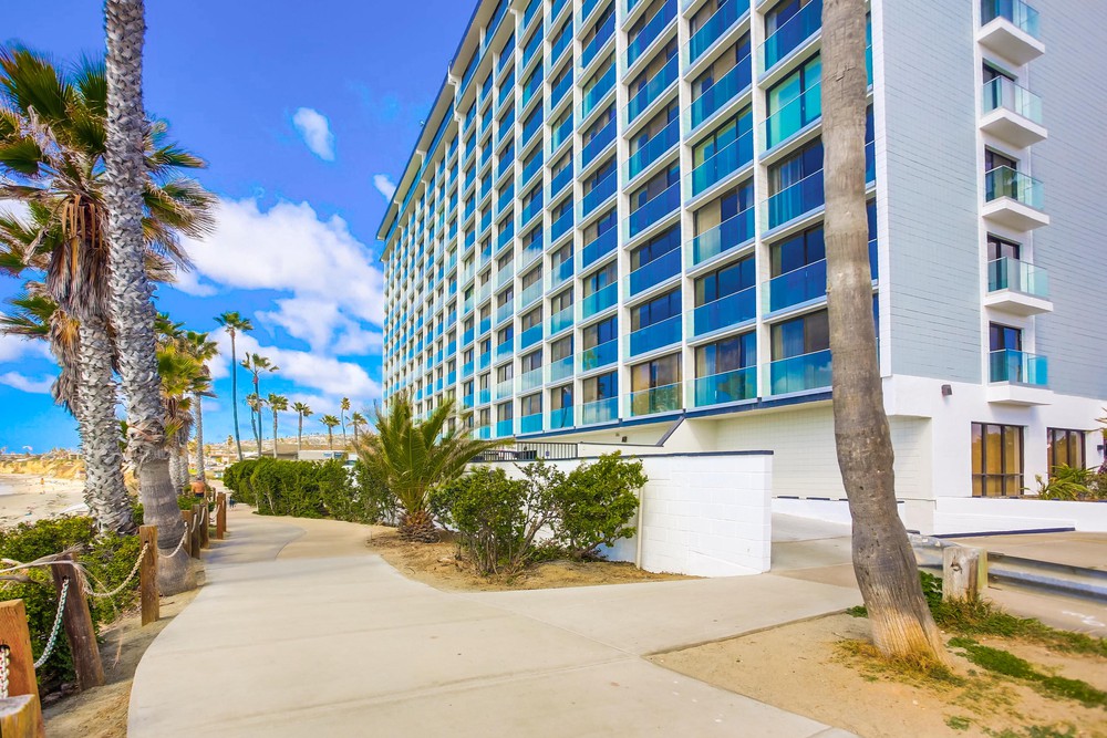 Virtual tour photo 4 of 51 for 4767 Ocean Blvd