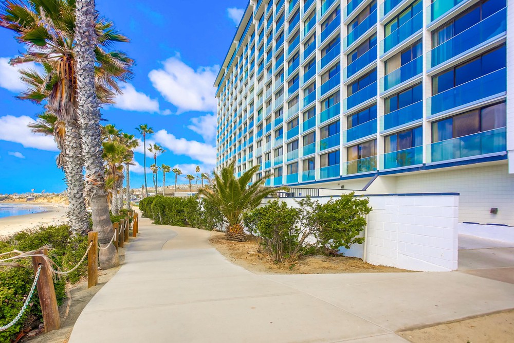 Virtual tour photo 5 of 51 for 4767 Ocean Blvd
