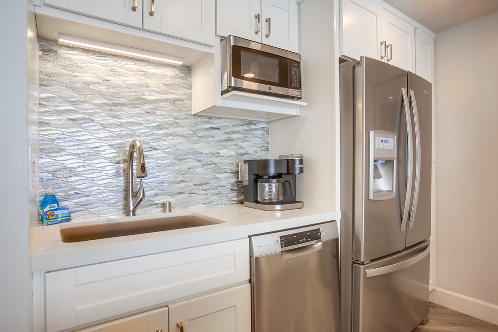 Virtual tour photo 23 of 51 for 4767 Ocean Blvd