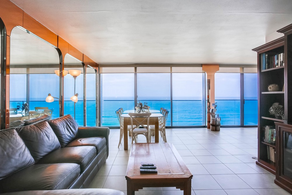 Virtual tour photo 5 of 40 for 4767 Ocean Blvd