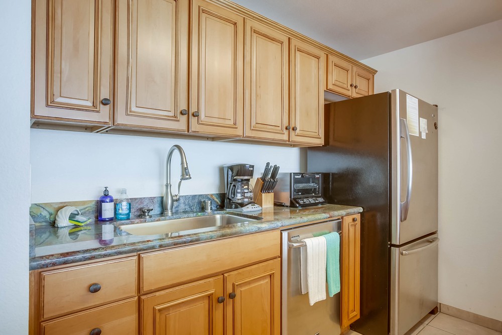 Virtual tour photo 19 of 40 for 4767 Ocean Blvd