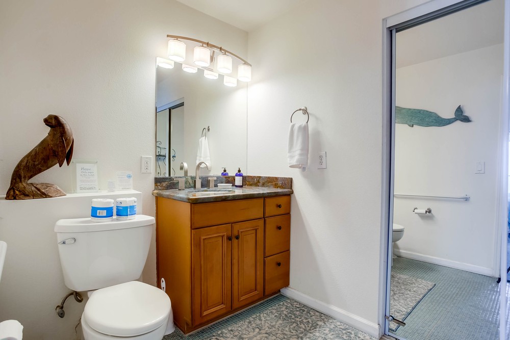 Virtual tour photo 28 of 40 for 4767 Ocean Blvd
