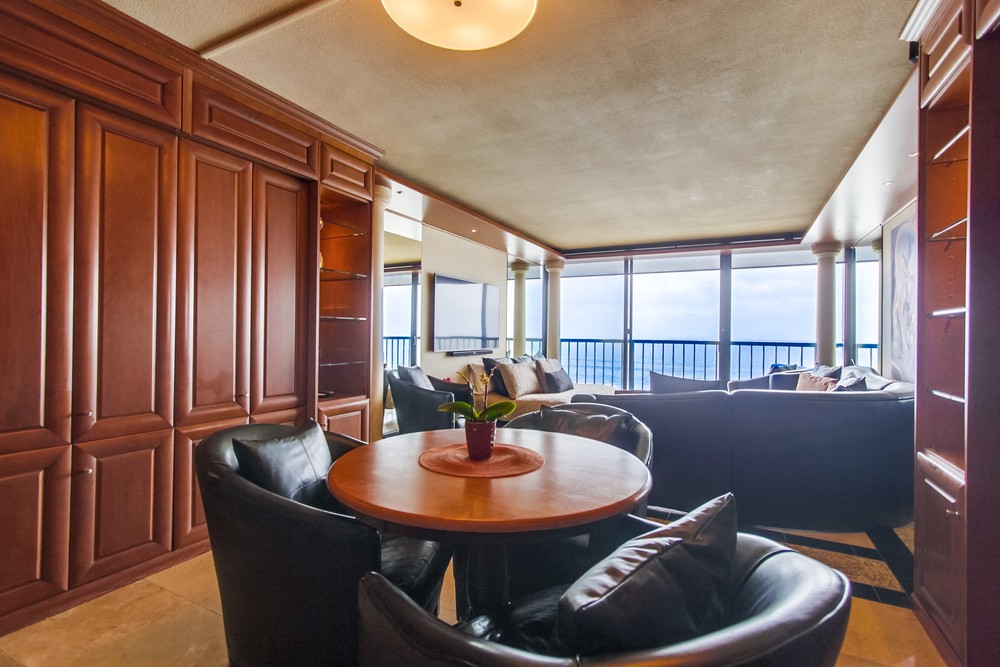 Virtual tour photo 11 of 34 for 4767 Ocean Blvd #804