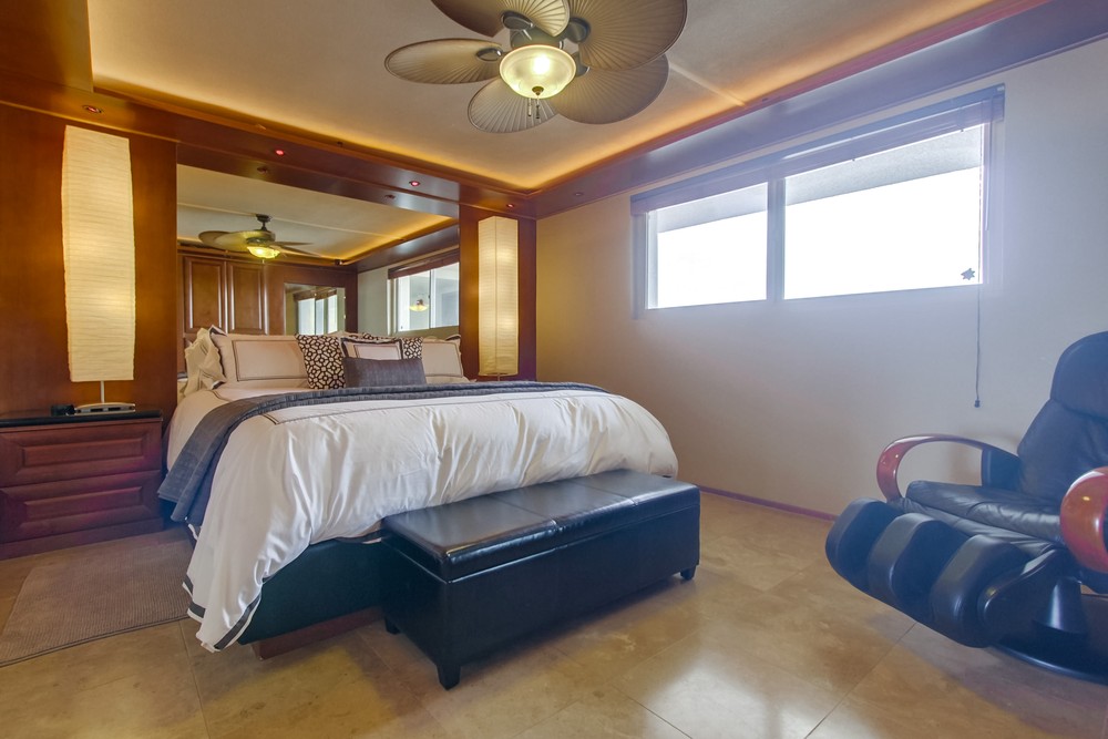 Virtual tour photo 19 of 34 for 4767 Ocean Blvd #804
