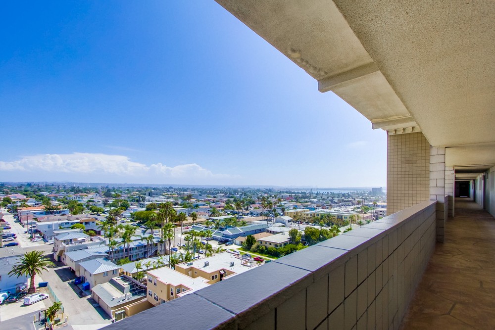 Virtual tour photo 4 of 45 for 4767 Ocean Blvd UNIT 1010