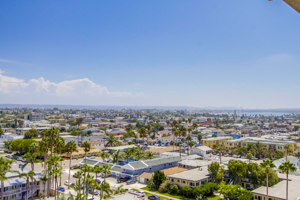 Virtual tour photo 5 of 45 for 4767 Ocean Blvd UNIT 1010